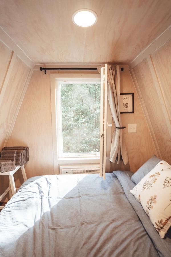 Blue Brambler Glamping A-Frame Appartement Rockbridge Buitenkant foto