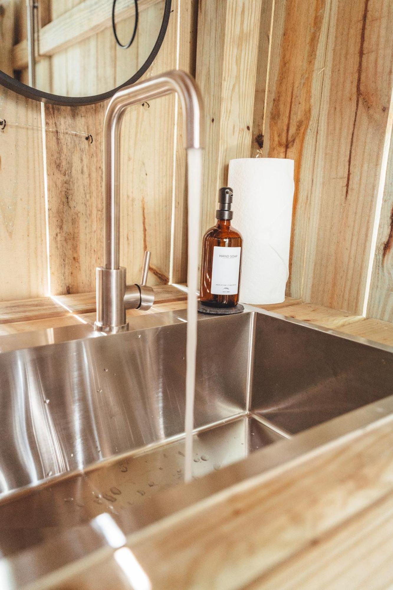Blue Brambler Glamping A-Frame Appartement Rockbridge Buitenkant foto